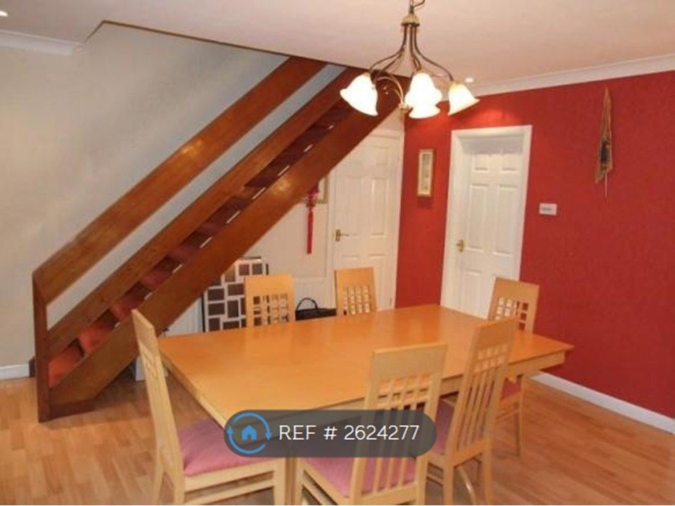 Property photo 2 of 9