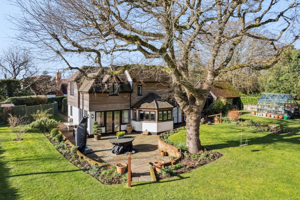 Property photo 1 of 37