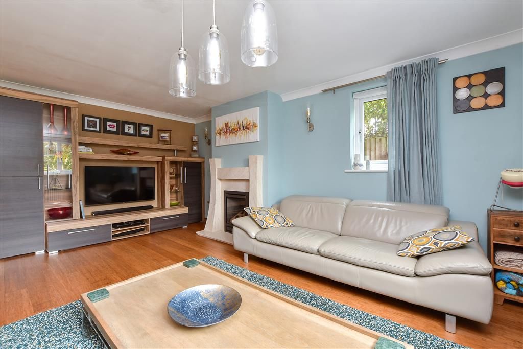 Property photo 1 of 16 Sitting Room