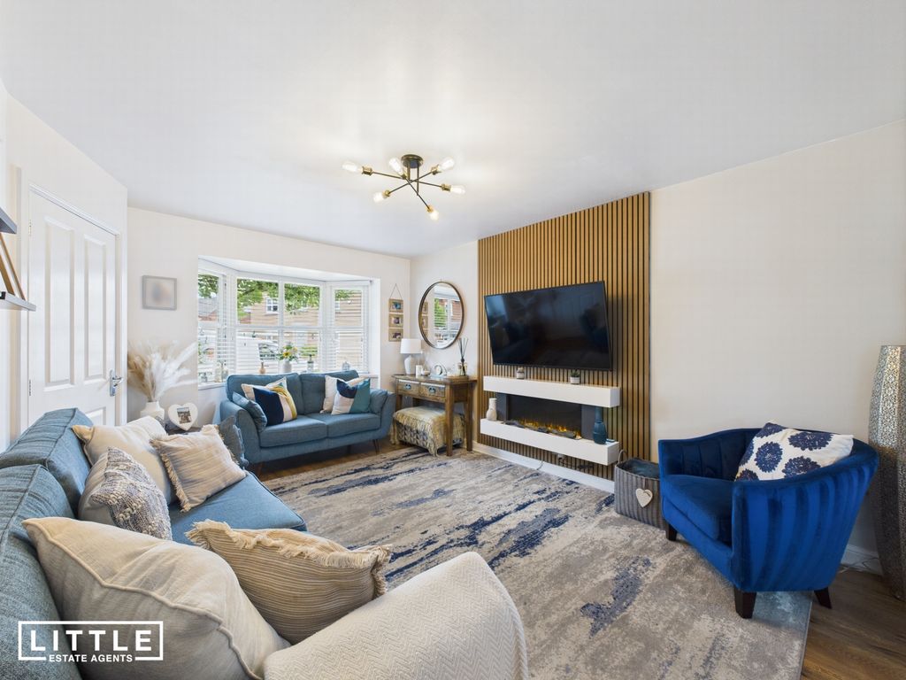 Property photo 2 of 47 Photo 24
