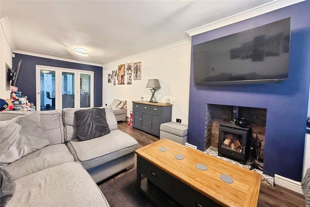 Property photo 3 of 18 Picture No. 10