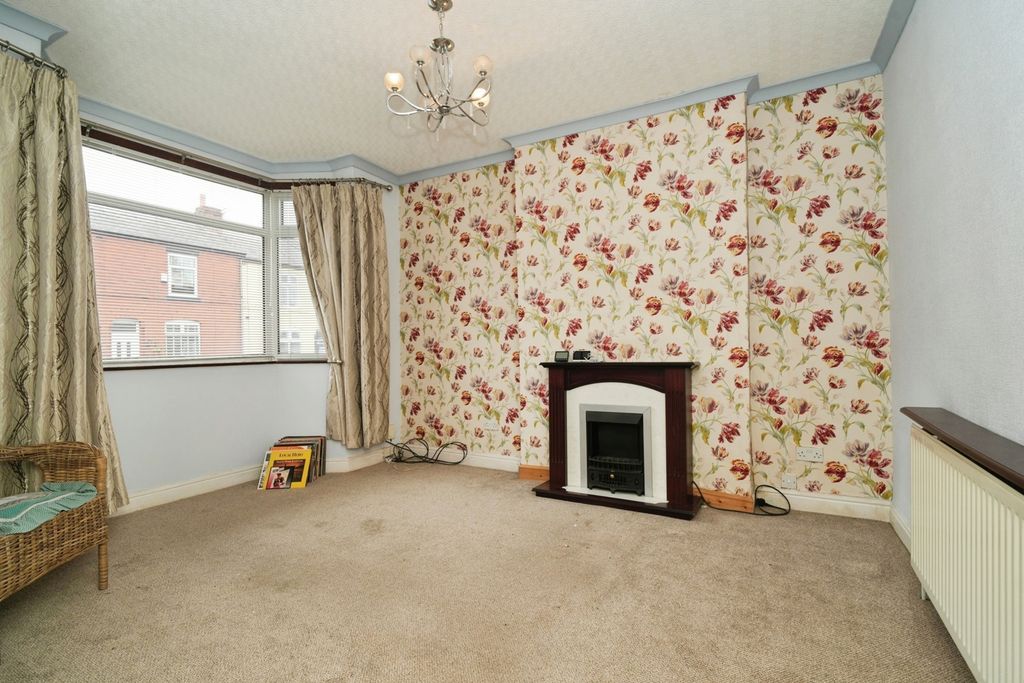 Property photo 2 of 13 Pbox-Img.Jpg