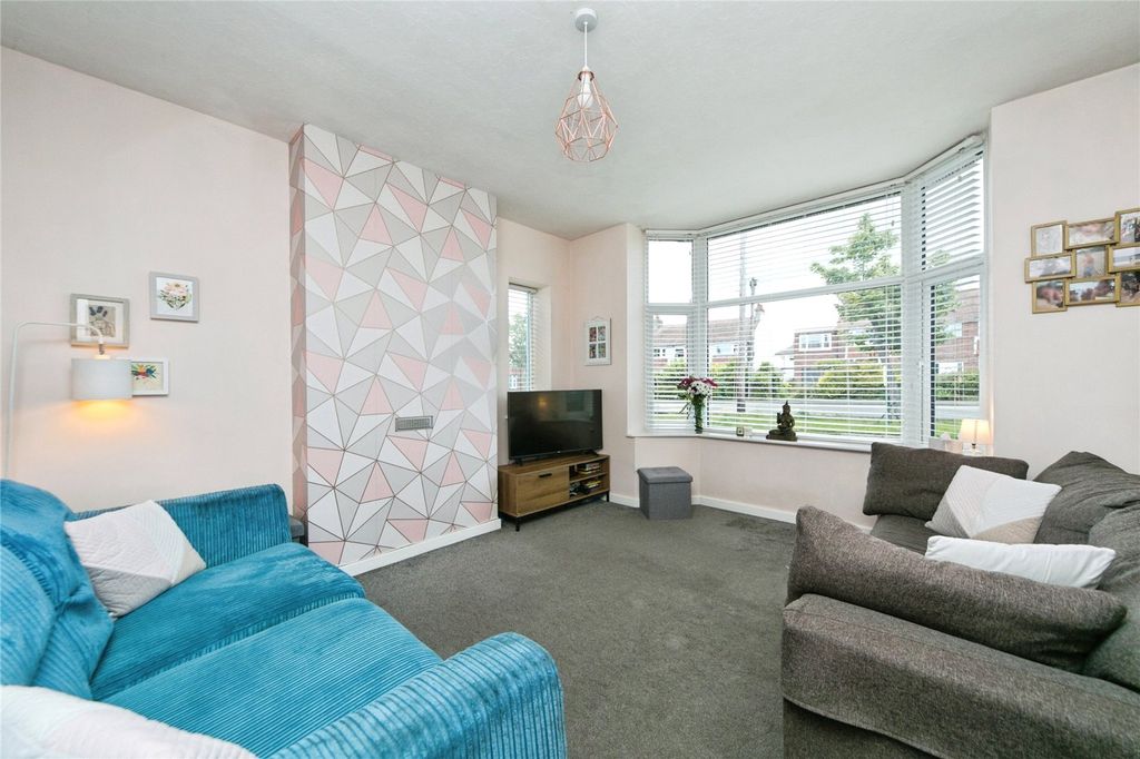 Property photo 2 of 22 Picture No. 01