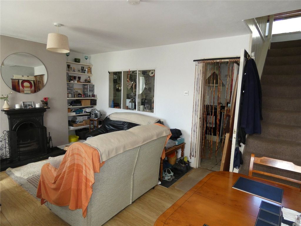 Property photo 3 of 16 Picture No. 06
