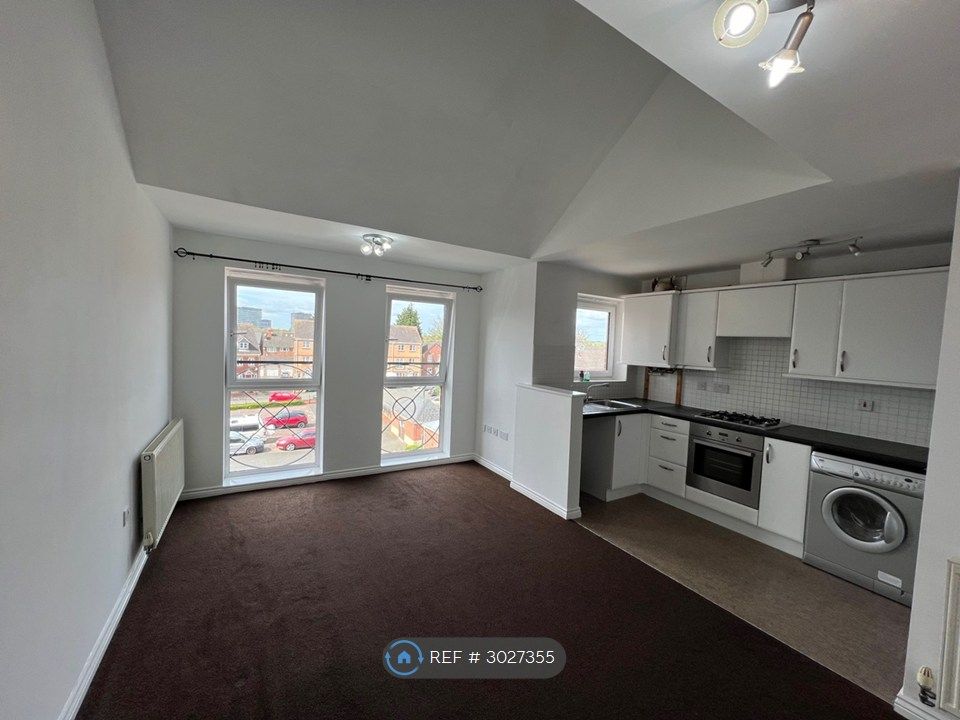 Property photo 1 of 15 Lounge