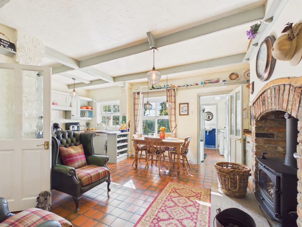 Property photo 2 of 29 5352273