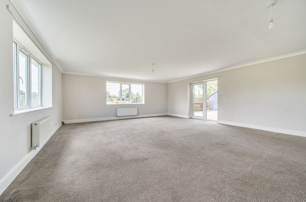 Property photo 3 of 28 1328641-6-6883c65904Aaa