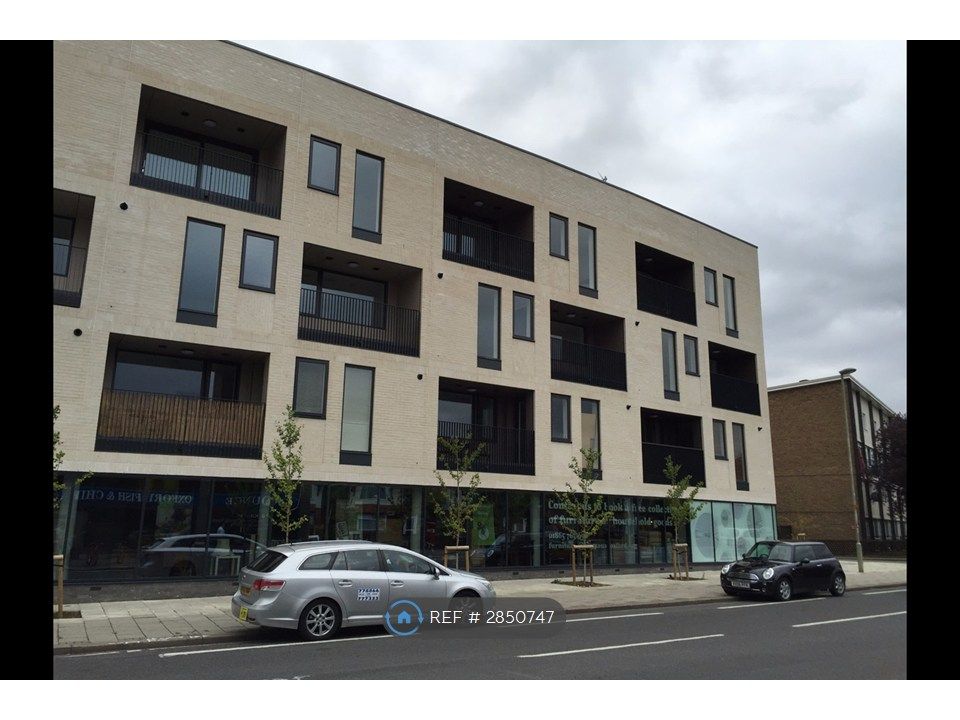 Property photo 1 of 14 Flat Outside