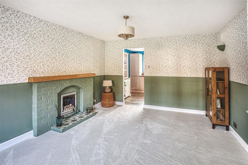 Property photo 3 of 15