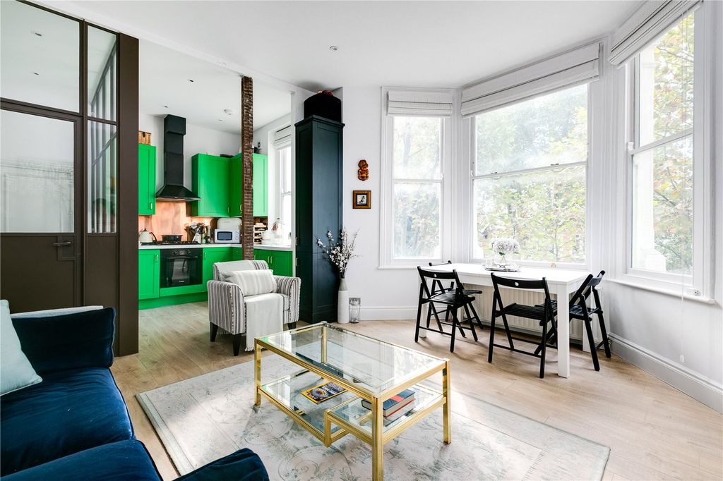 Property photo 1 of 9