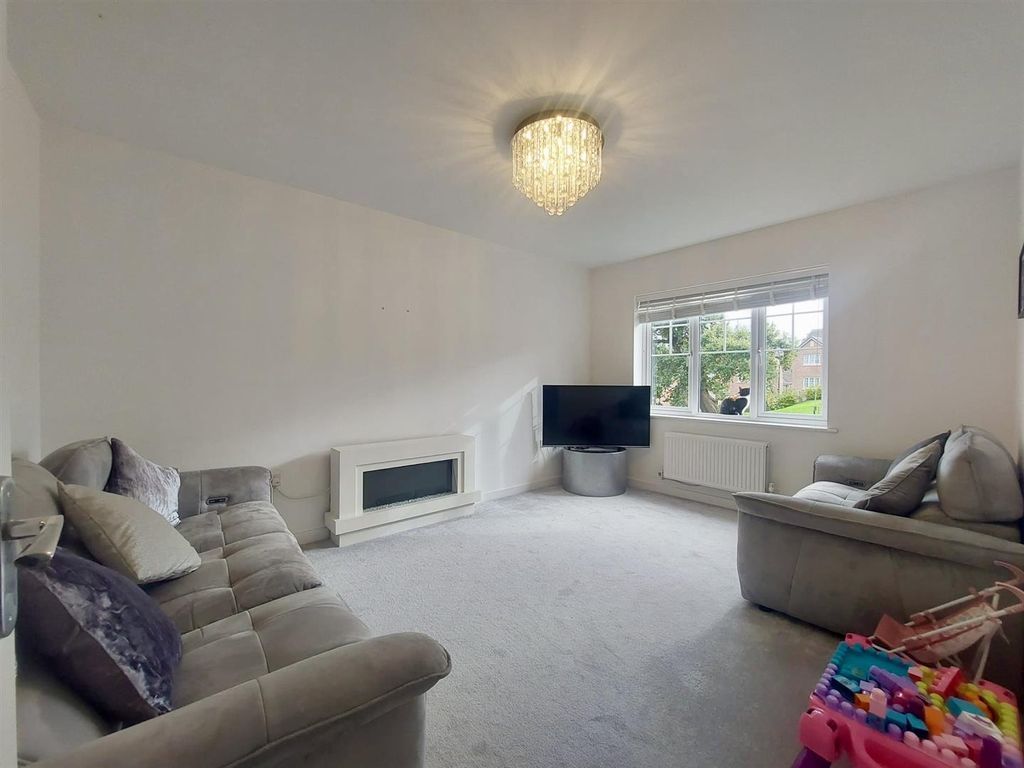 Property photo 2 of 26