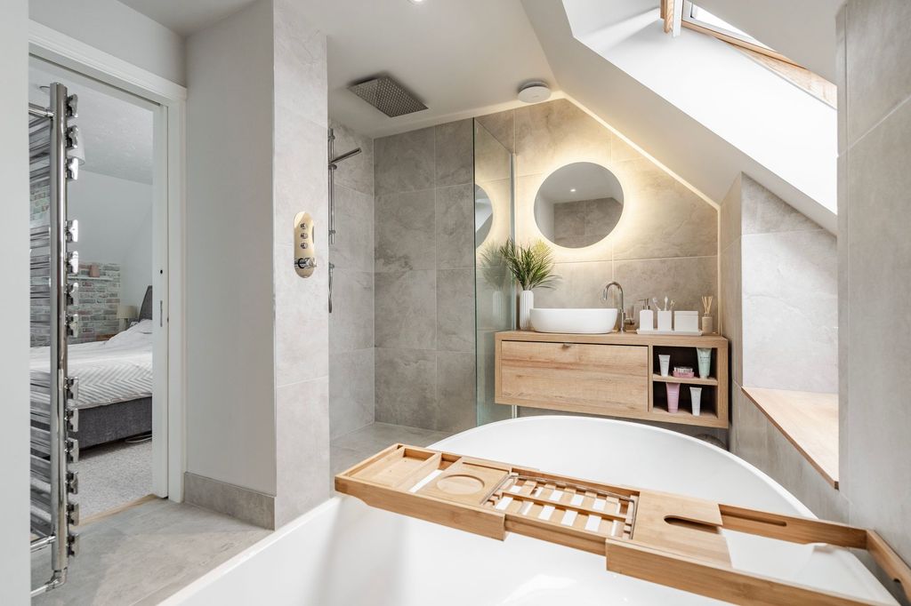 Property photo 3 of 20