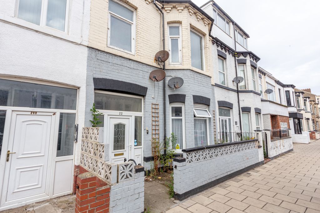 Property photo 1 of 14