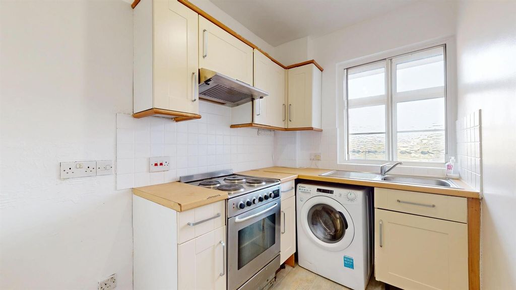 Property photo 3 of 11 689B23Fa57F012Be21d59441_3A1d62d4A1Fe4Fc0Ac90d145c