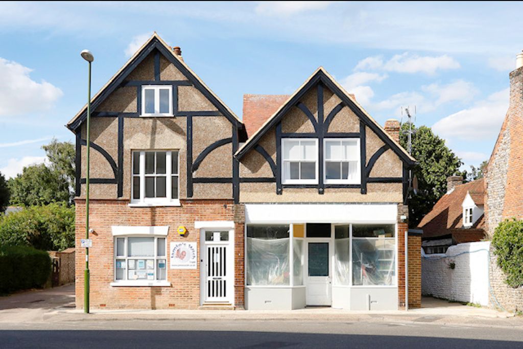 Property photo 1 of 7