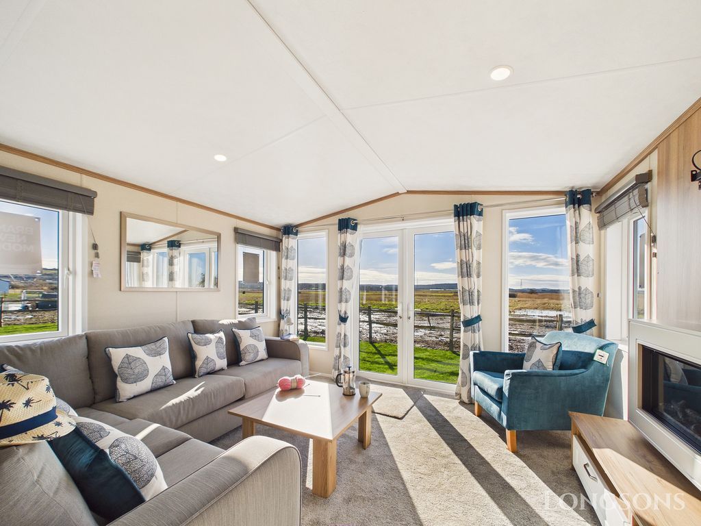 Property photo 3 of 19 Cam02173G0 Pr0333 Still020