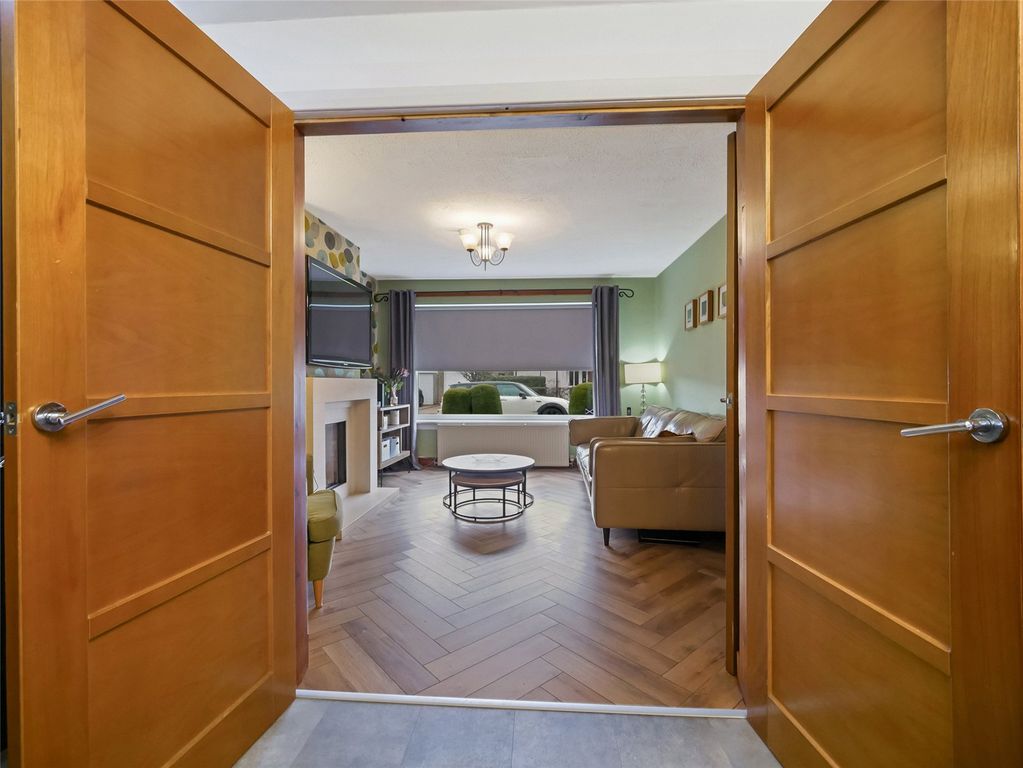 Property photo 2 of 18 Picture No. 41