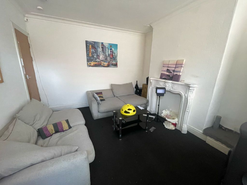 Property photo 2 of 6