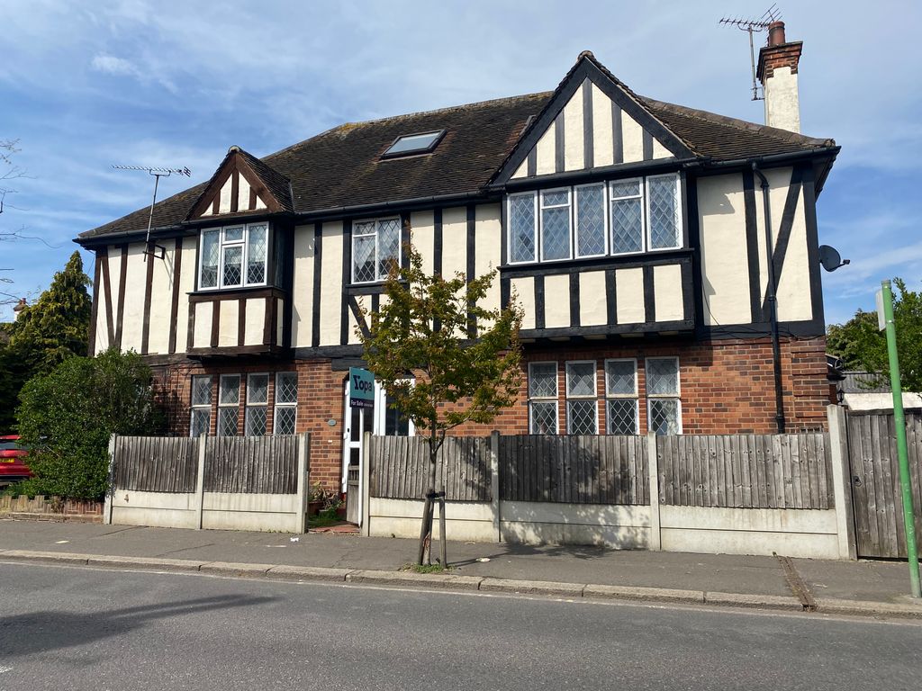 Property photo 1 of 14 Front