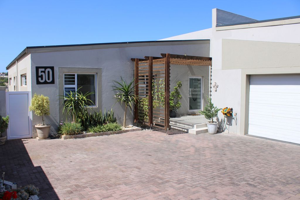 Property photo 1 of 59