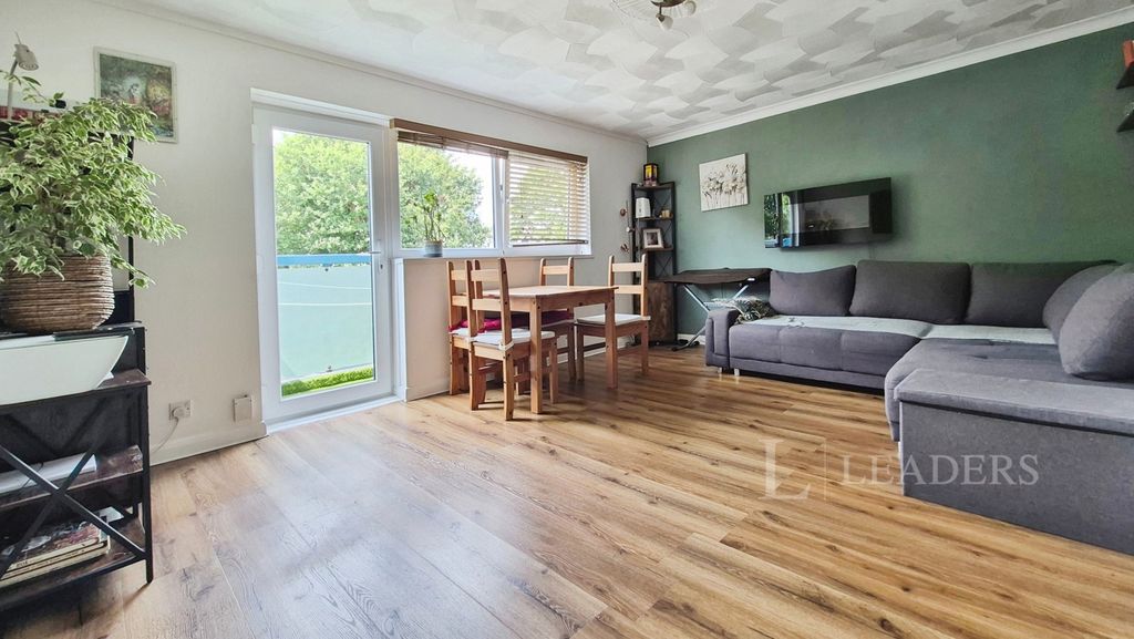 Property photo 2 of 13 Pbox-Img.Jpg