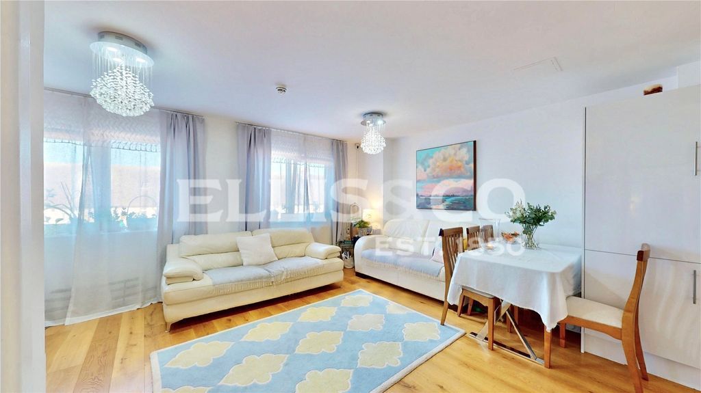 Property photo 3 of 12 Picture No. 46