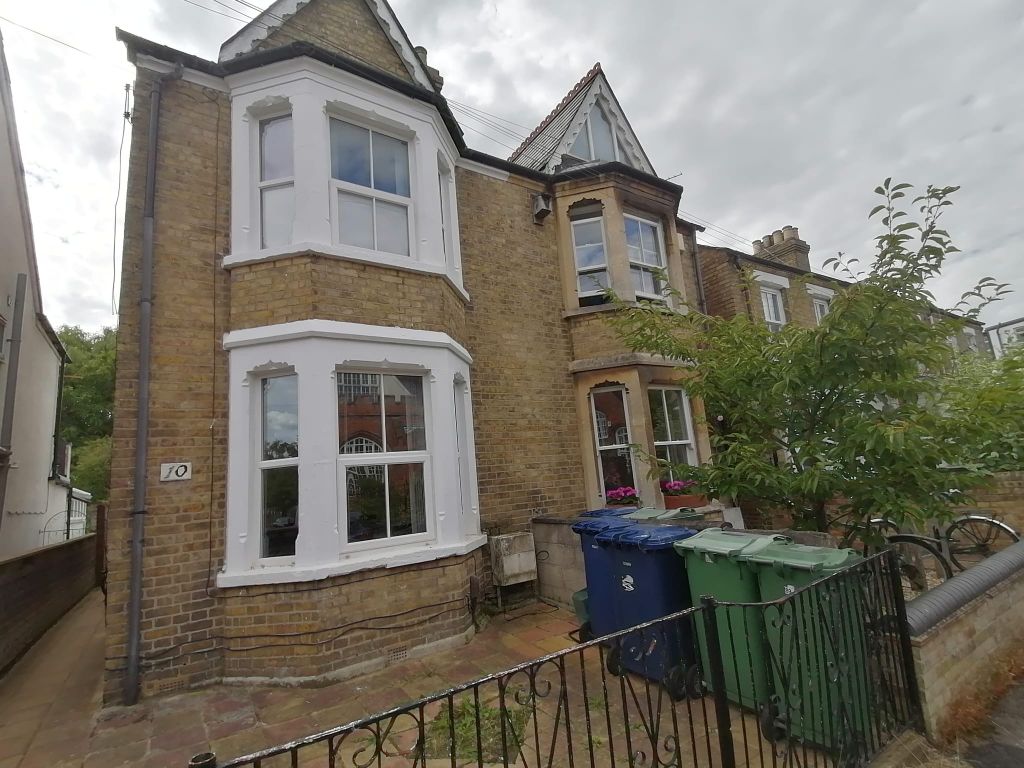 Property photo 1 of 17