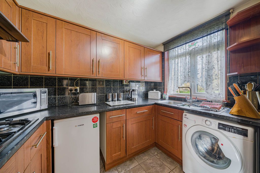 Property photo 3 of 24 Photo 10