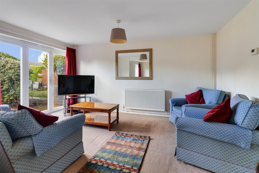 Property photo 3 of 19 Img (2).Jpg