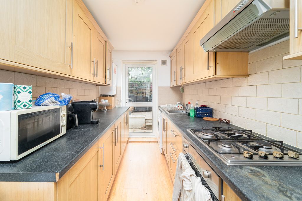 Property photo 3 of 10 Ndb09535-Edit