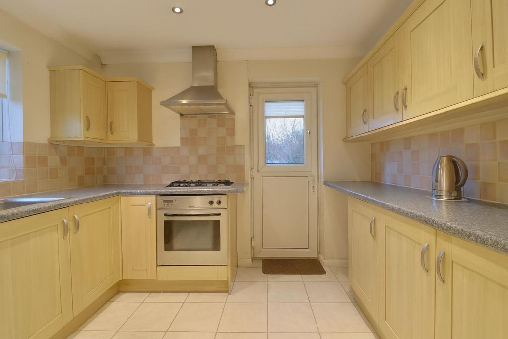 Property photo 2 of 16 9Efe4345-A140-43A0-8736-91Dcef18Edb4.Png