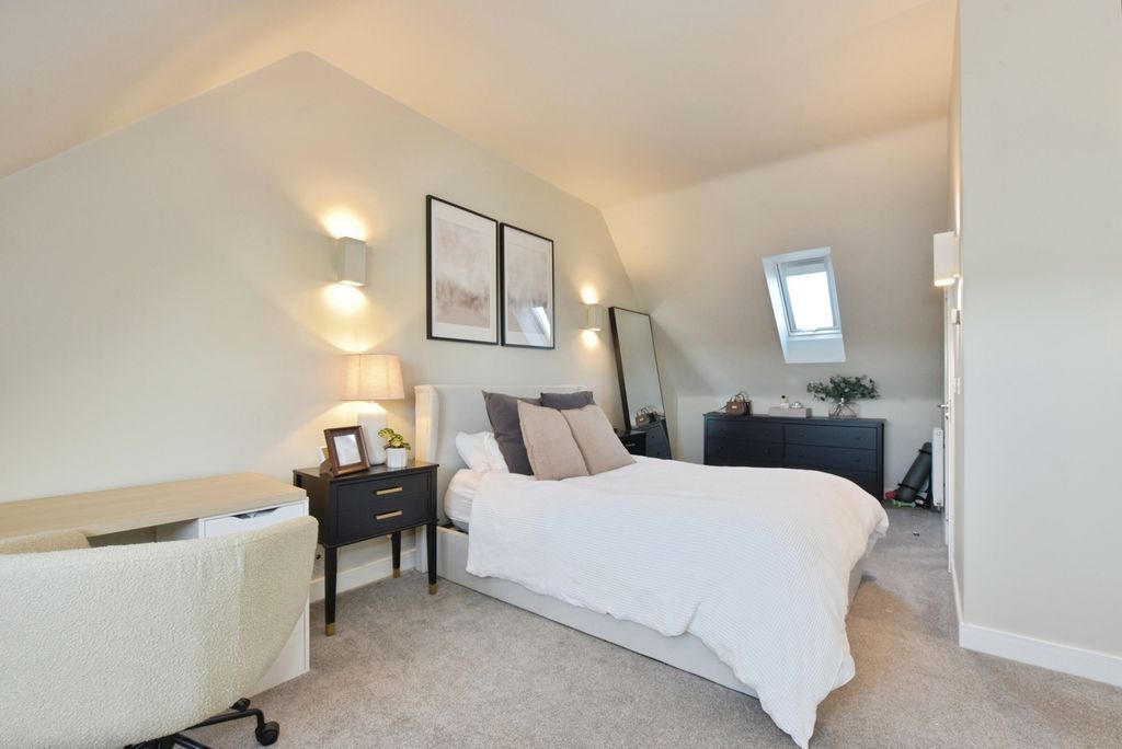 Property photo 2 of 14 Pbox-Img.Jpg