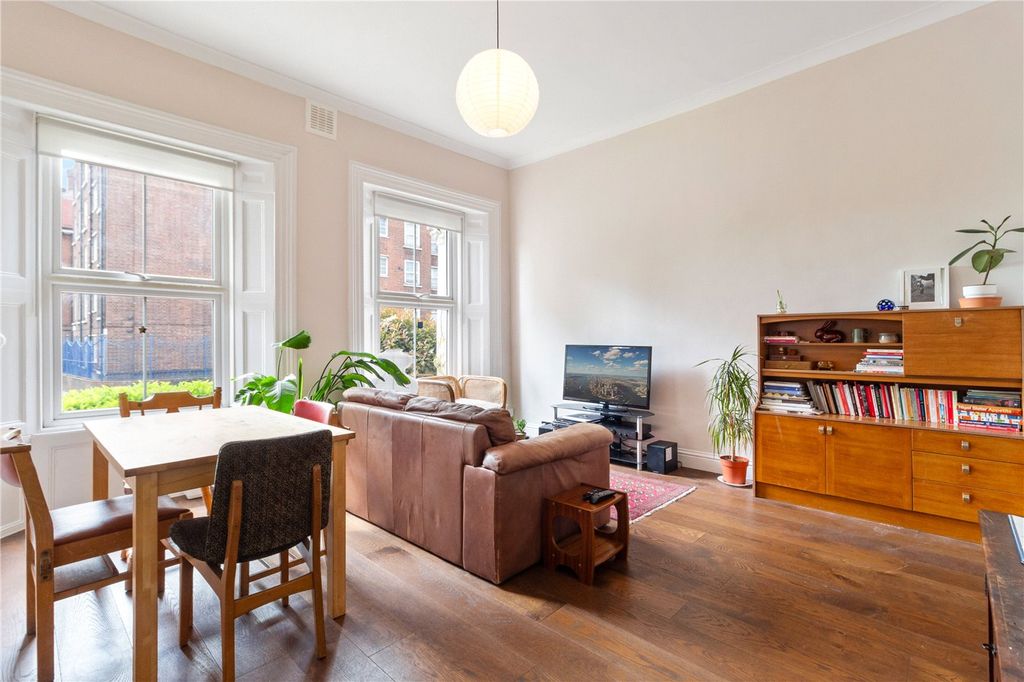 Property photo 2 of 11 Picture No. 10