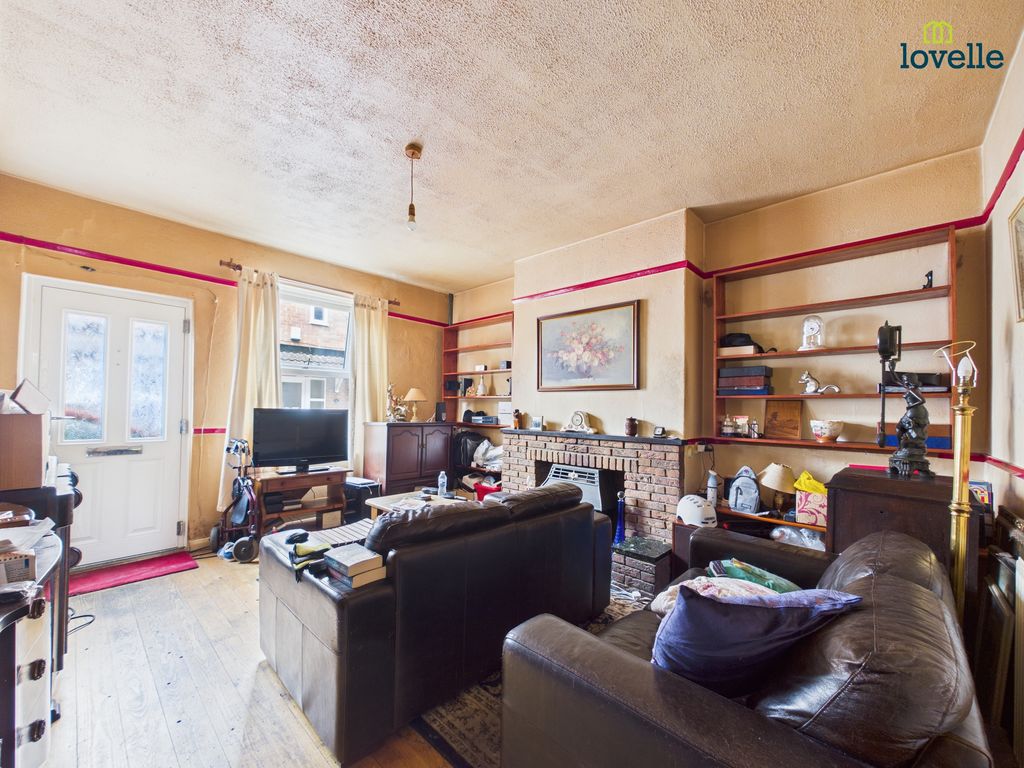 Property photo 3 of 13