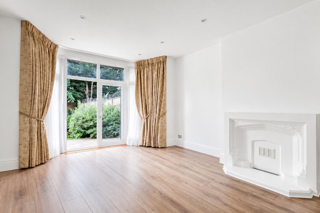 Property photo 1 of 9 1.Png
