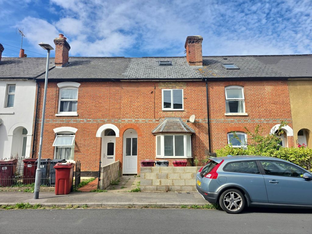 Property photo 2 of 12