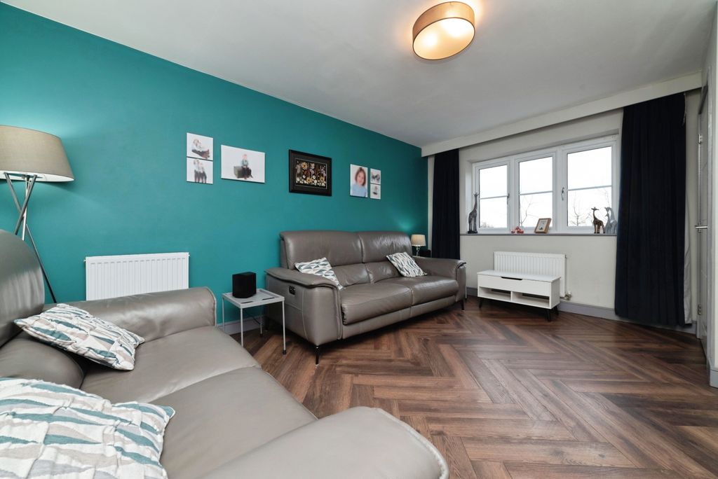 Property photo 2 of 19 Living Room