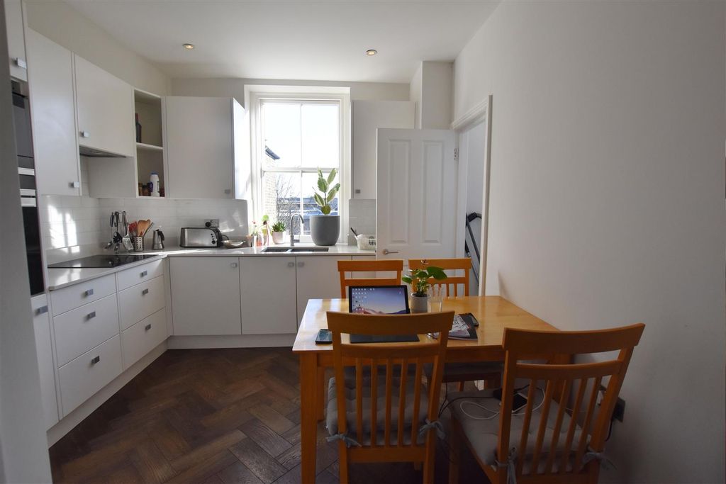 Property photo 2 of 11 Kitchen 1.Jpg