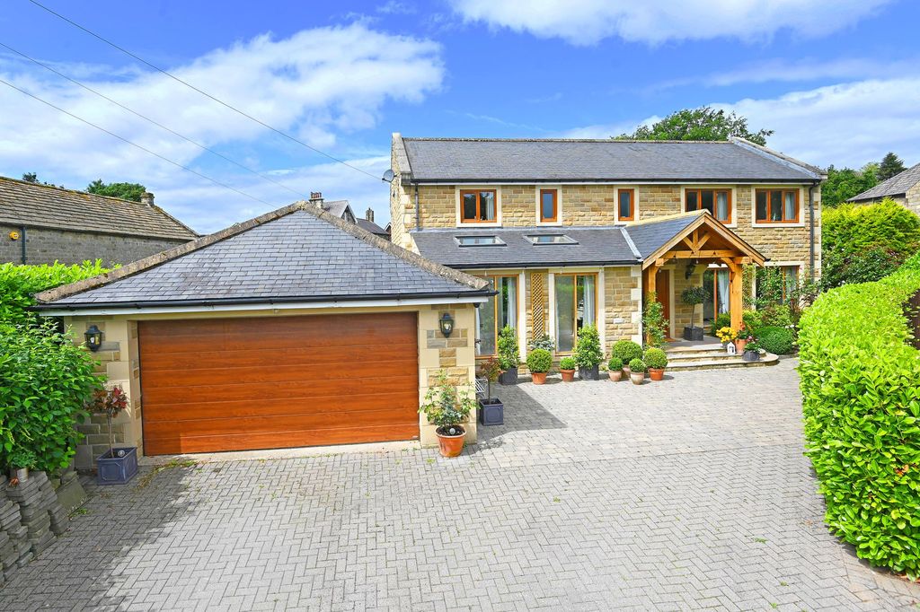 Property photo 1 of 26