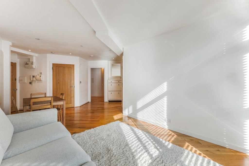 Property photo 2 of 18 (6)