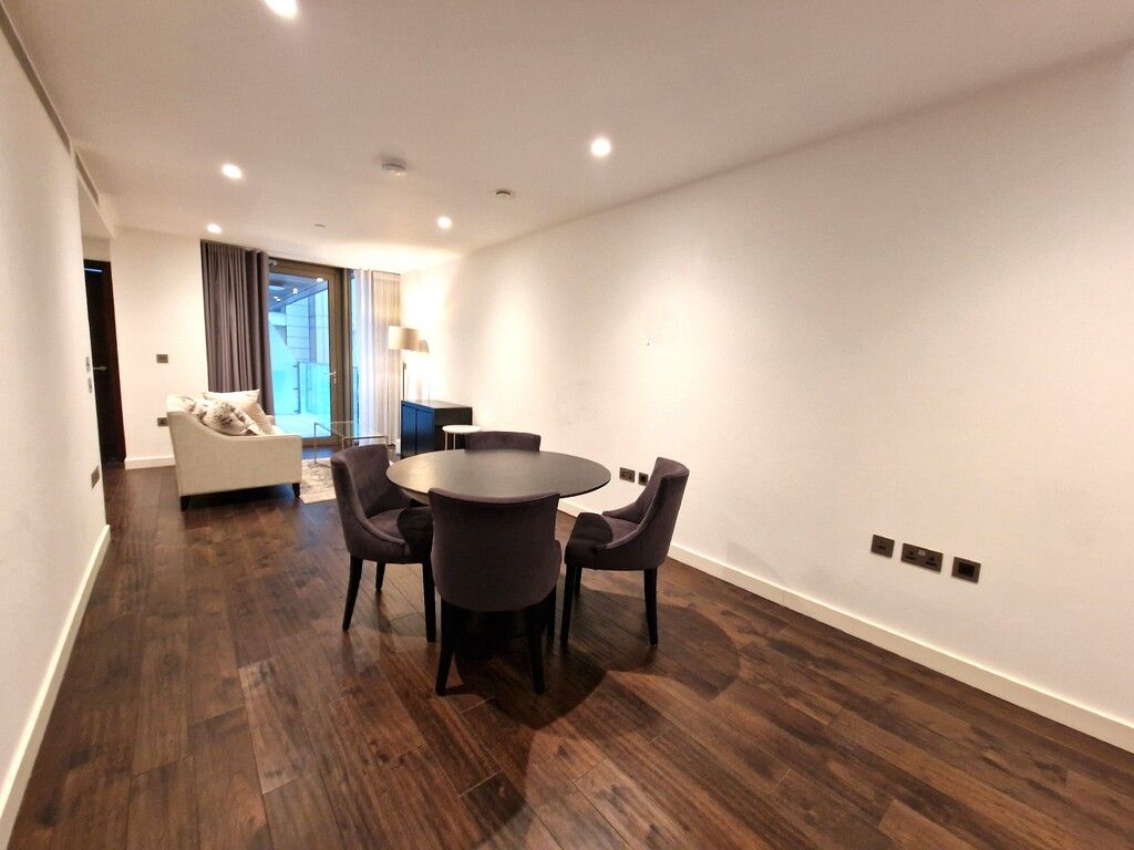 Property photo 1 of 17 Lounge 1.Jpg
