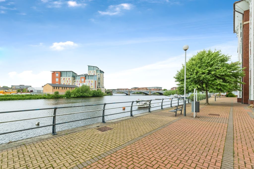 Property photo 2 of 4