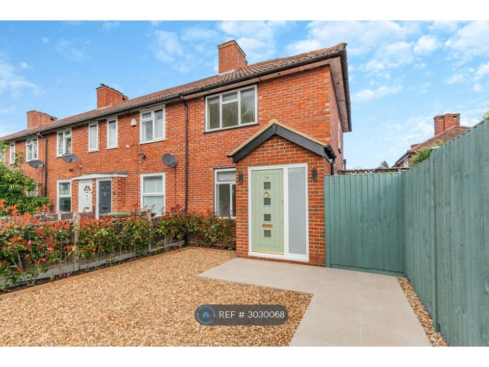 Property photo 2 of 23