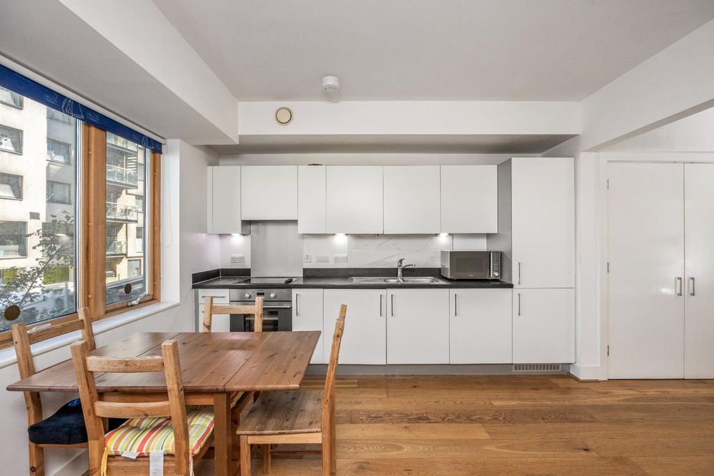Property photo 3 of 18 Brighton Belle 11-009.Jpg