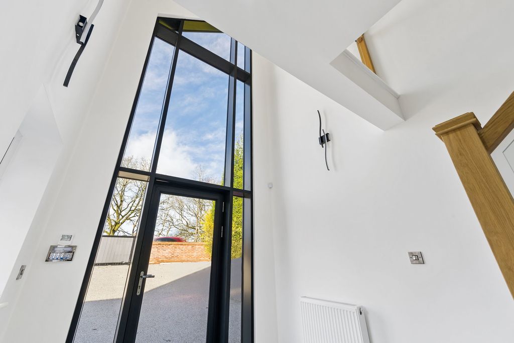 Property photo 3 of 38