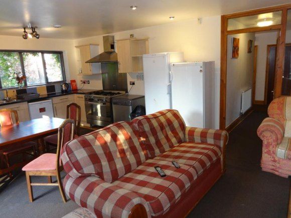 Property photo 3 of 5 Hunters Lodge 4.Jpg