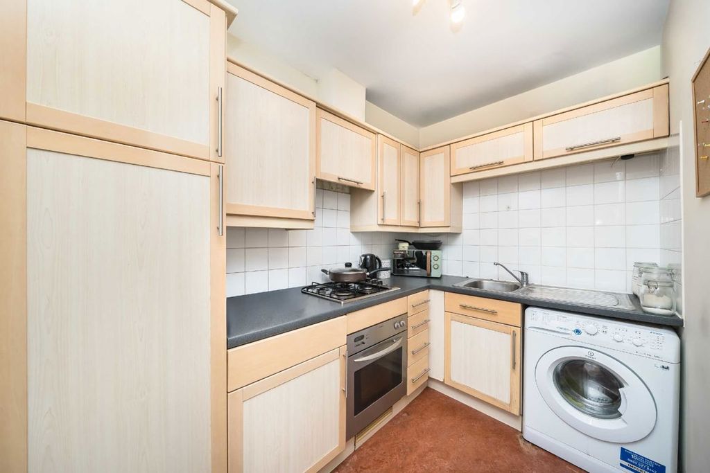 Property photo 3 of 4