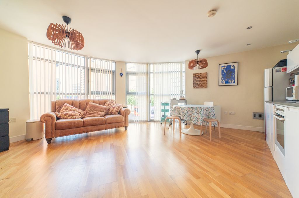 Property photo 3 of 12 Call 02920 668585 To Secure Your Viewing_8
