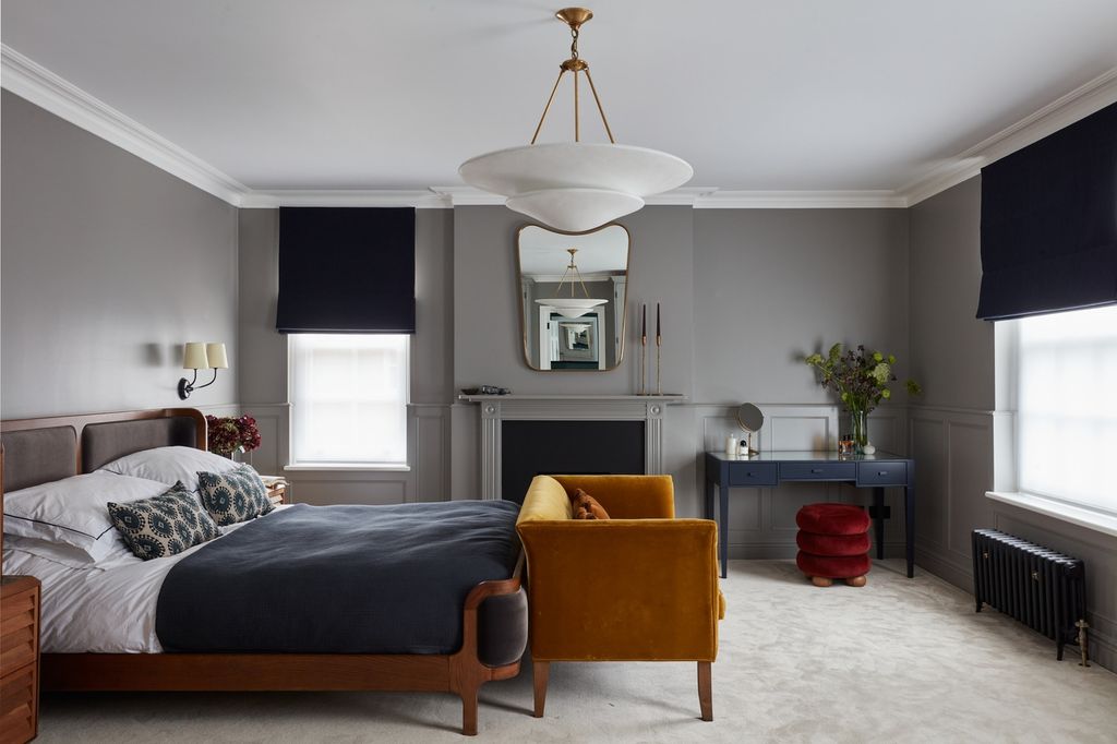 Property photo 2 of 5 A Spacious And Well-Decorated Large Double Bedroom...