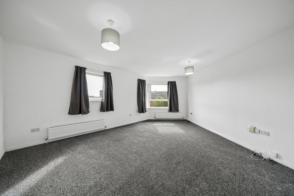 Property photo 2 of 18 Picture No. 54